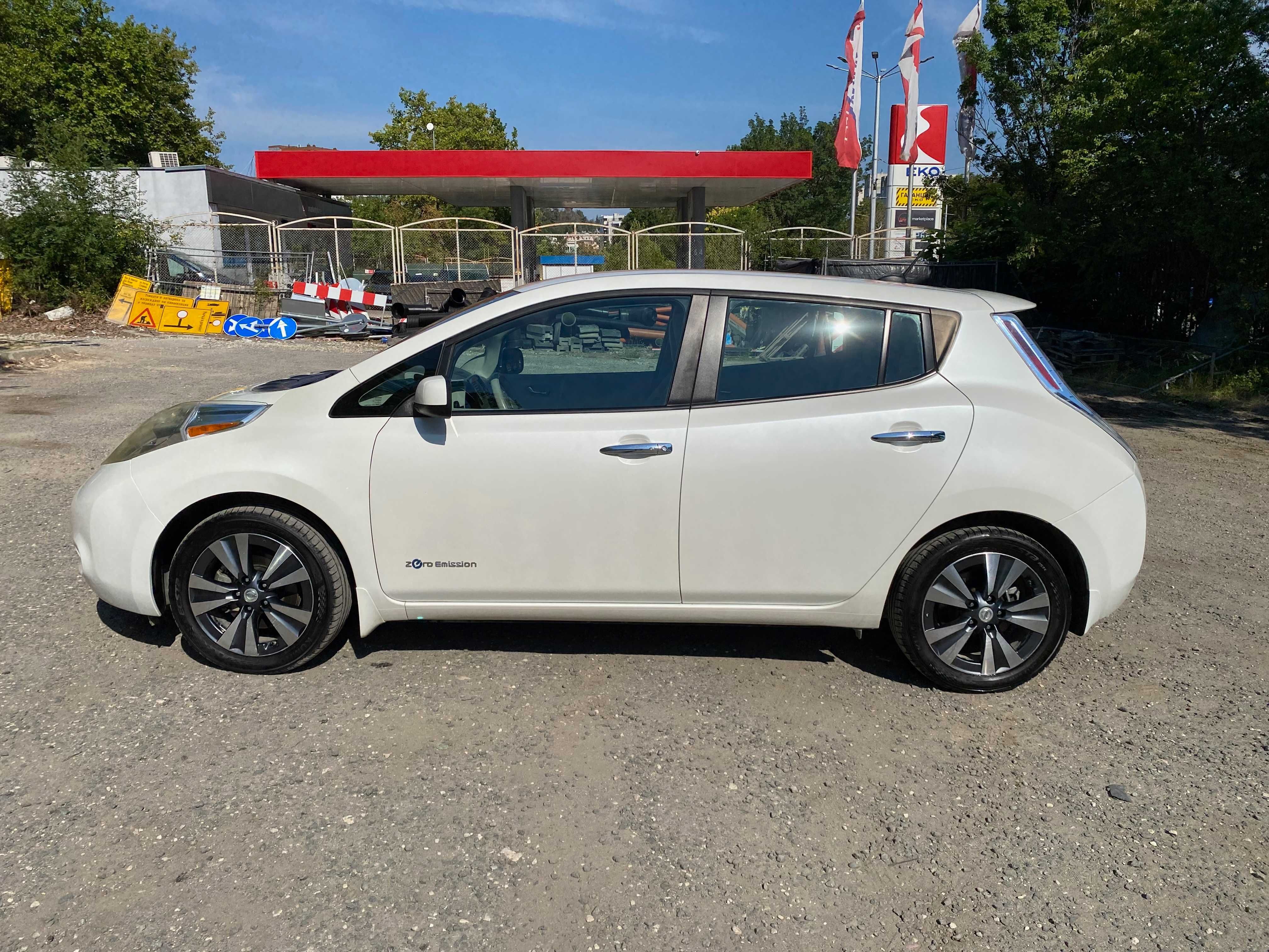 Nisan Leaf 24kw + зарядна станция
