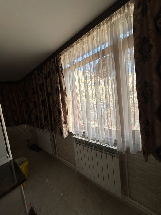 Inchiriez apartament