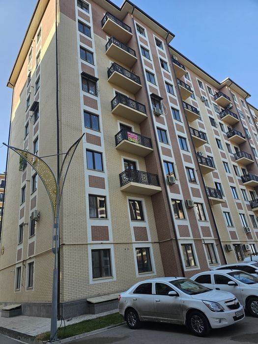 Dom  kvartira Bek baraka   4 etaj 3 xona 65 kv