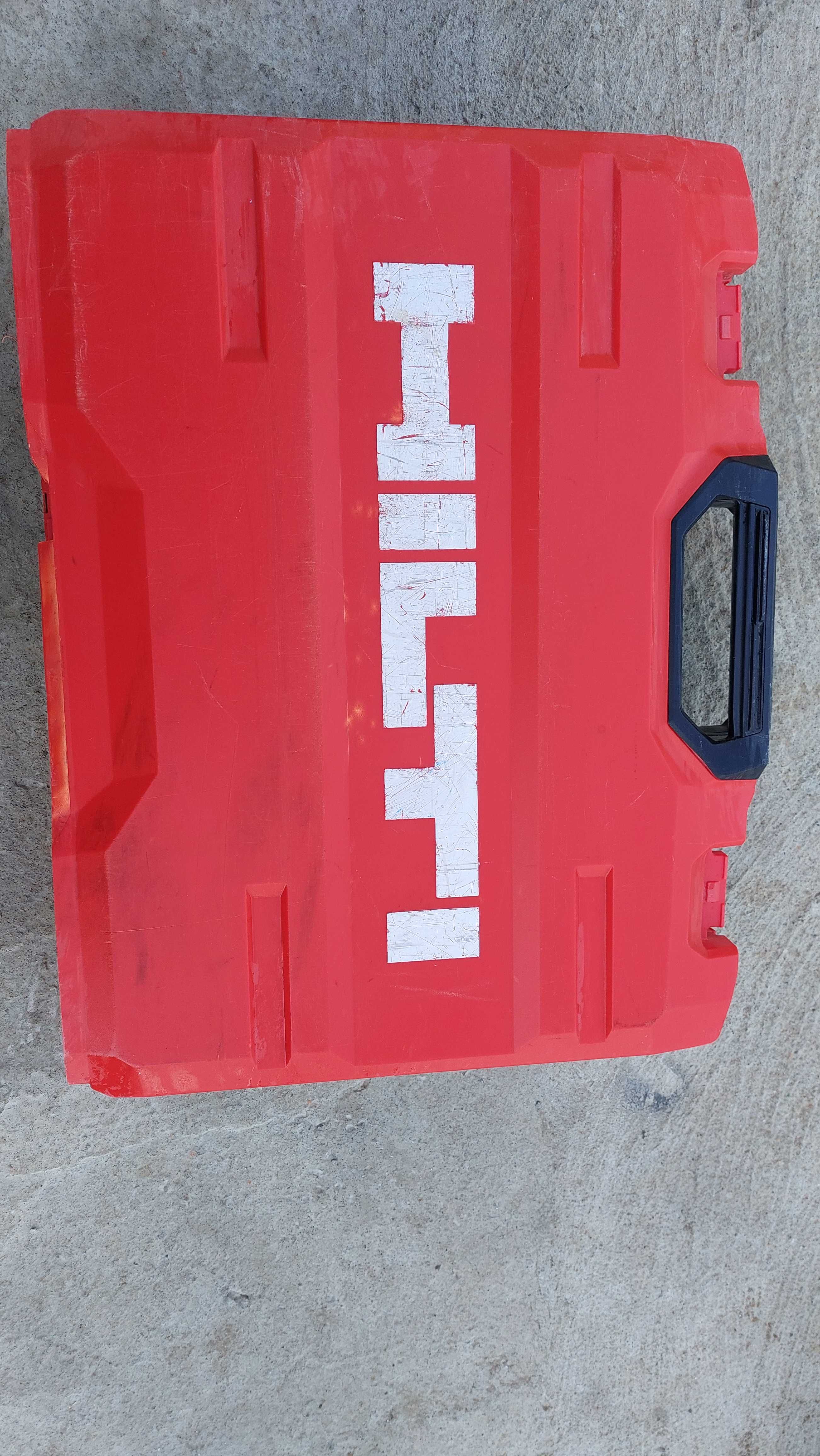 Hilti NPR 32-A – Пресоваща машина 32kN + 6 челюсти, батерия и зарядно