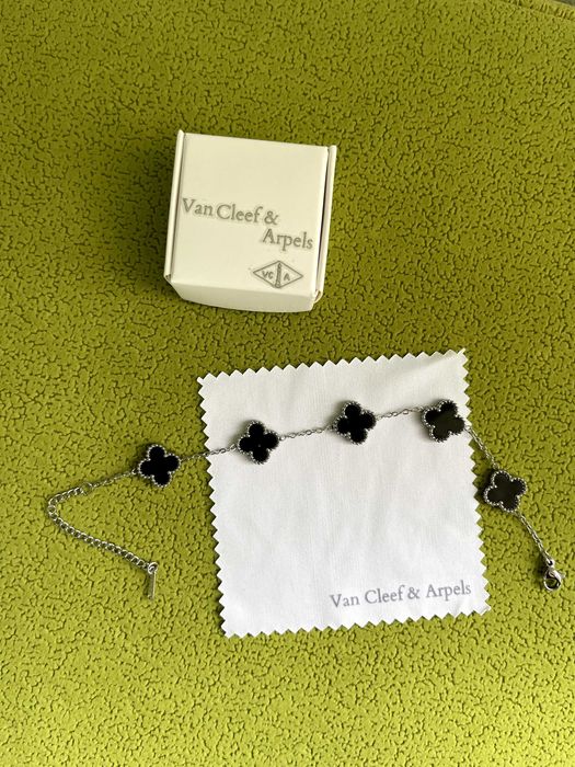 ван клиф гривна черна сребърна стоманена детелина  van cleef