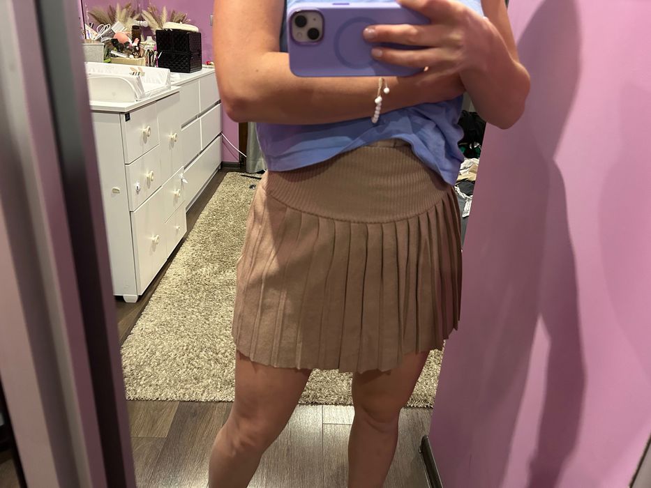 Еластична пола S/M размер