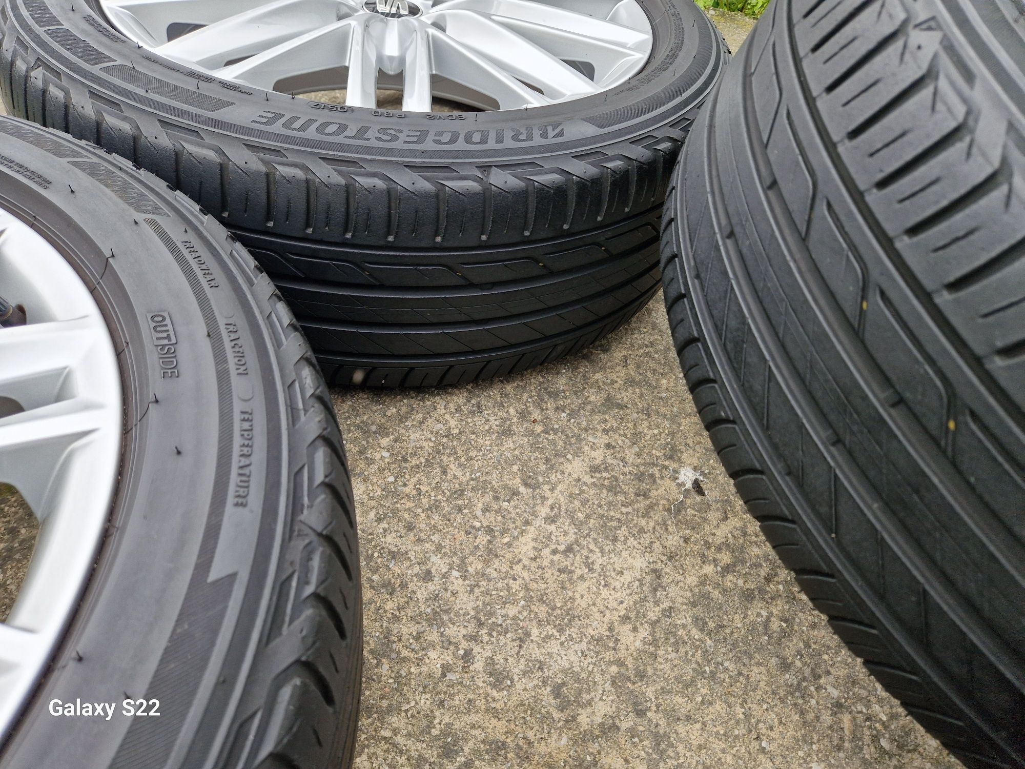 Jante Seat Ateca anvelope vara 215 50 18 Bridgestone