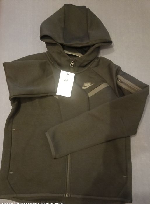 Hanorac Nike Tech Fleece