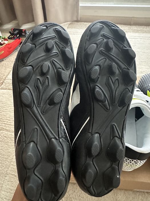 Детски футболни обувки бутонки diadora 36 и 36 1/2 номер