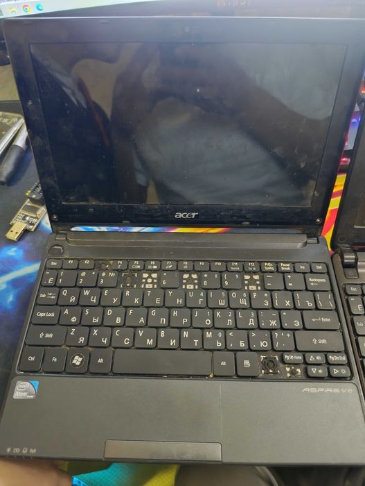 Продам 2 нетбука на запчасти или под восстановление — почти даром!