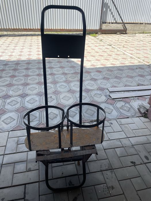 Тележка под 20л баклажки