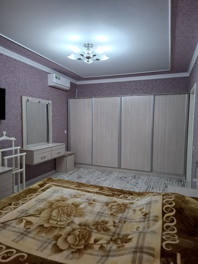 Сергли курувчилар 4 хонали 80 кв 2 этаж квартира