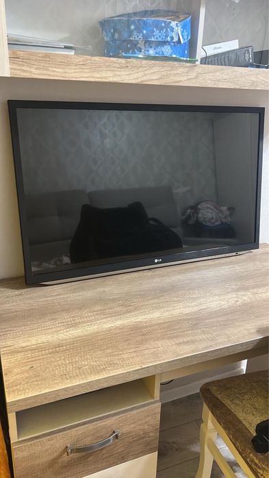 Продам телевизор LG