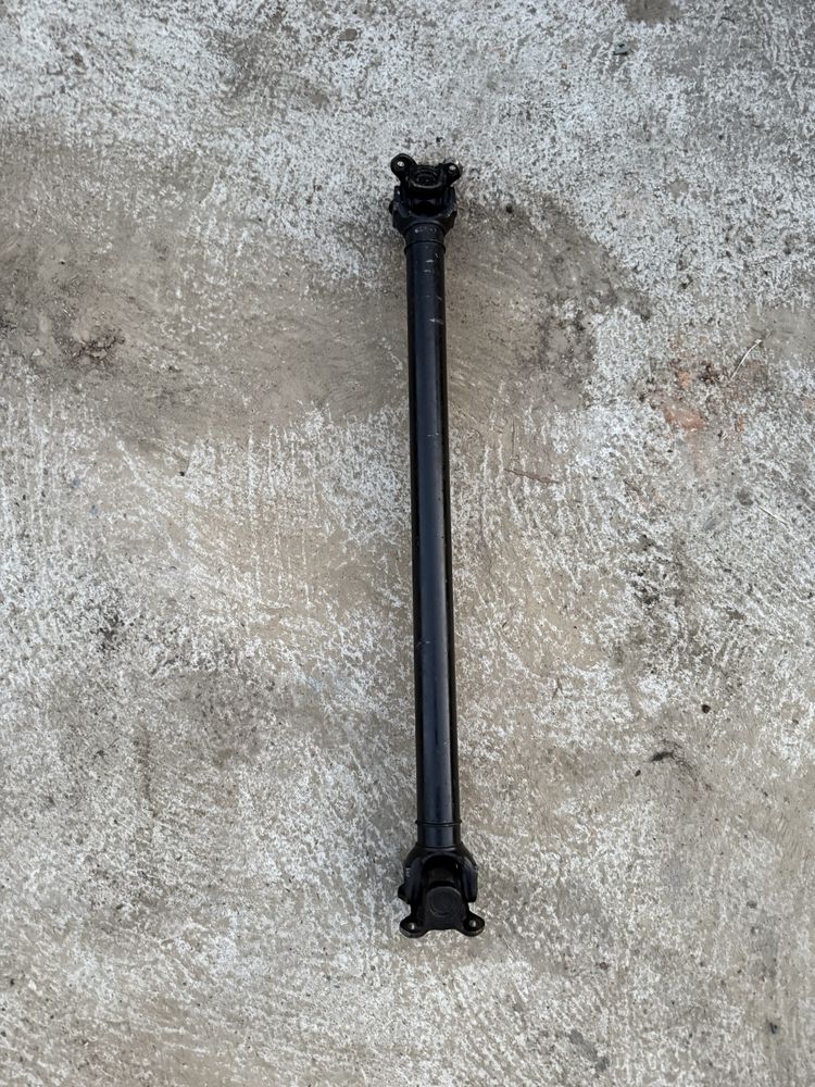 Малък Кардан BMW E60/61 E90/91/92/93 Maluk kardan BMW E60/61 E90/91/92