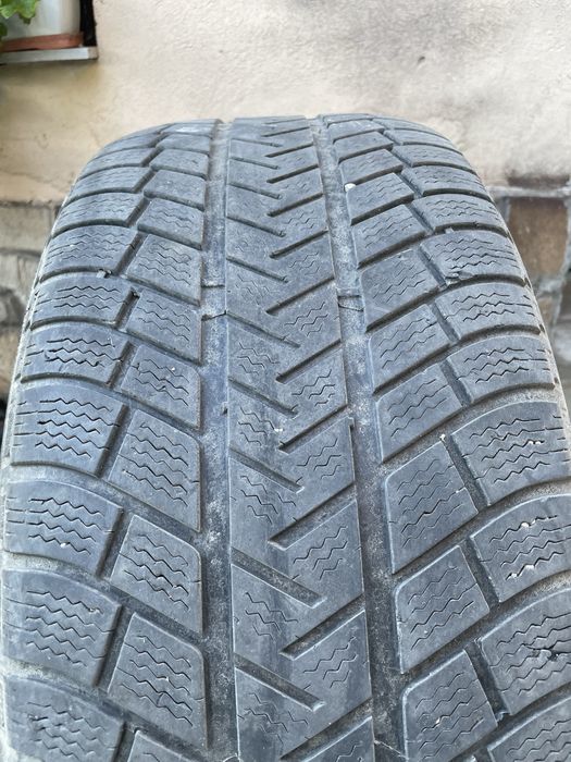 Michelin Alpin Latitude 255/55/18