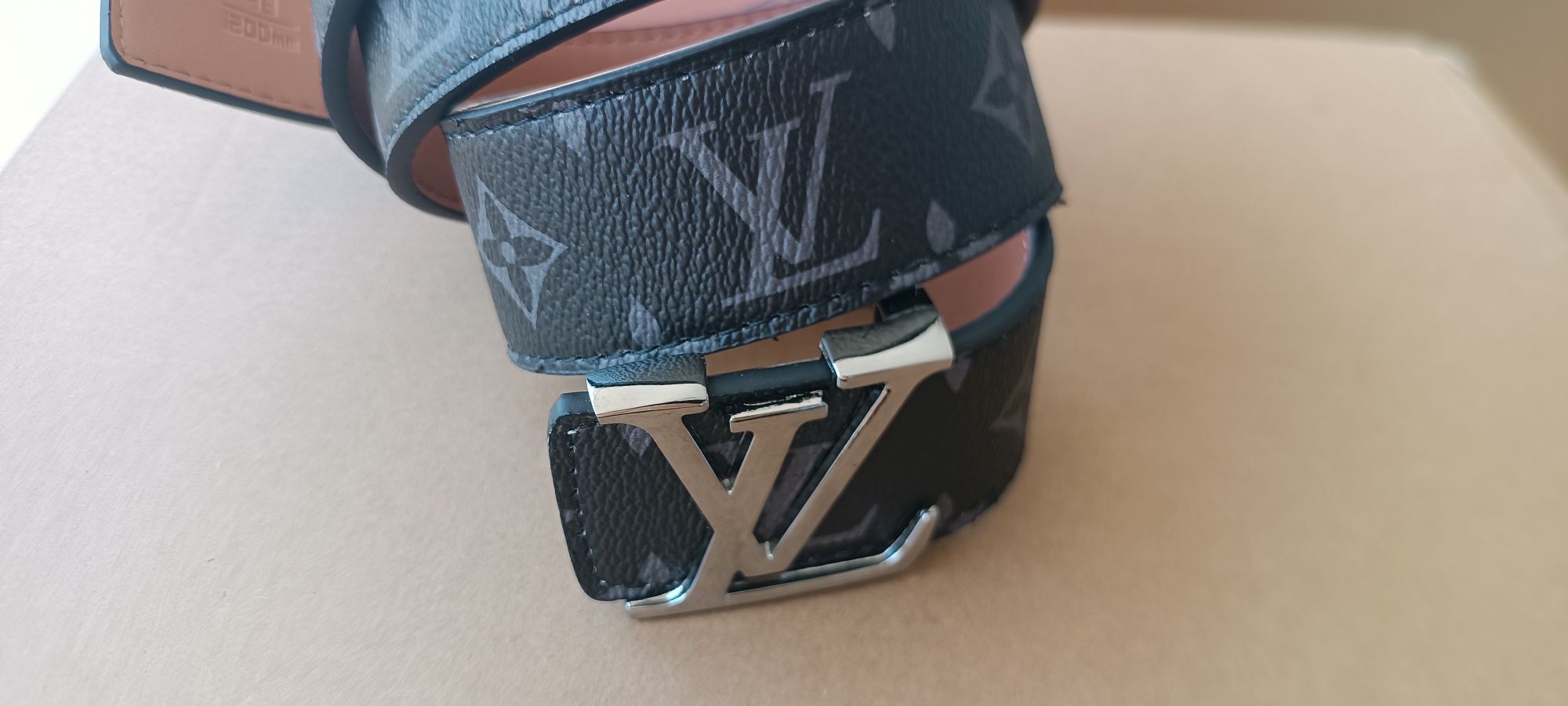 Louis vuitton belt колан