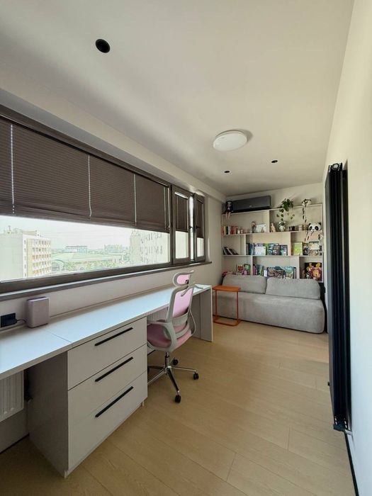 Банковский дом на: Госпитальном ориентир Мирабад авеню,