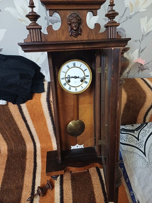 Vând ceas de perete Jughans