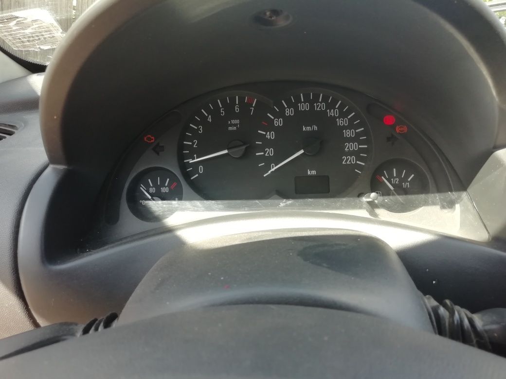 Vand sau schimb opel corsa