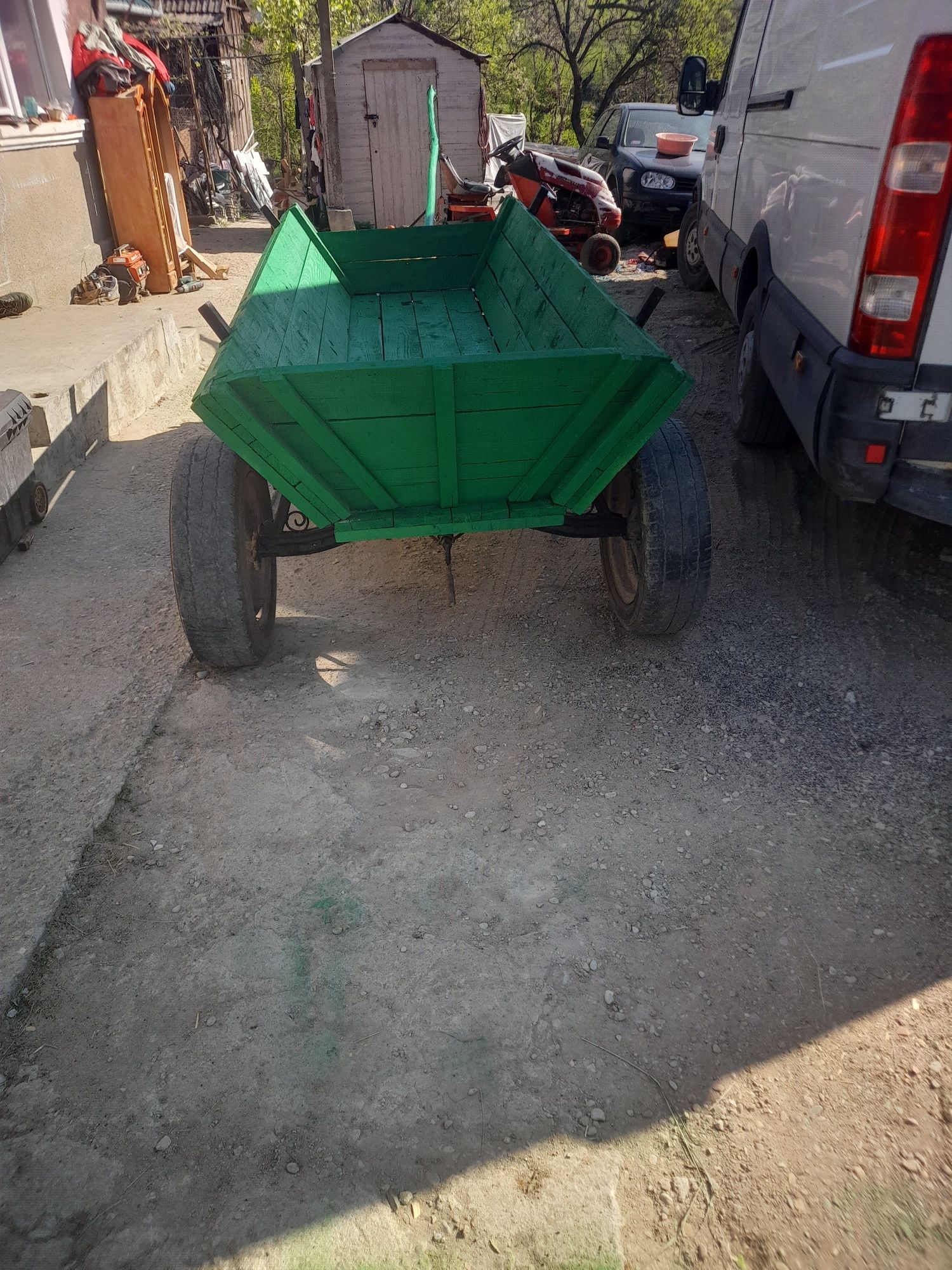 Vând căruța buna