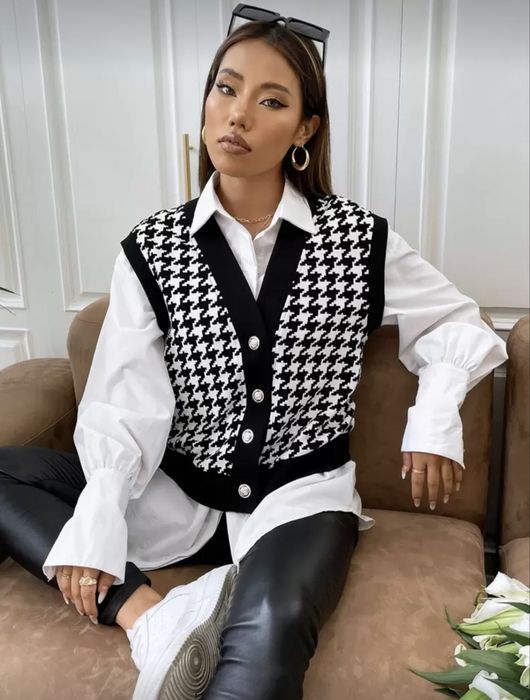 Дамски елек на райе