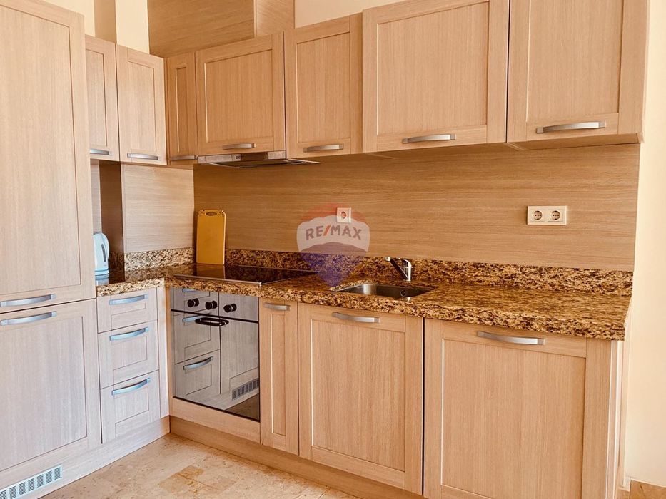 Продава се Тристаен апартамент в с. Кранево, Област Добрич - 76 кв.м за 1025 €/кв.м - Снимка #6
