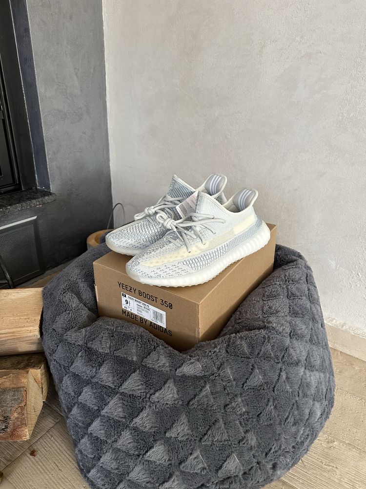 Adidas Yeezy Boost 350 V2 Cloud White