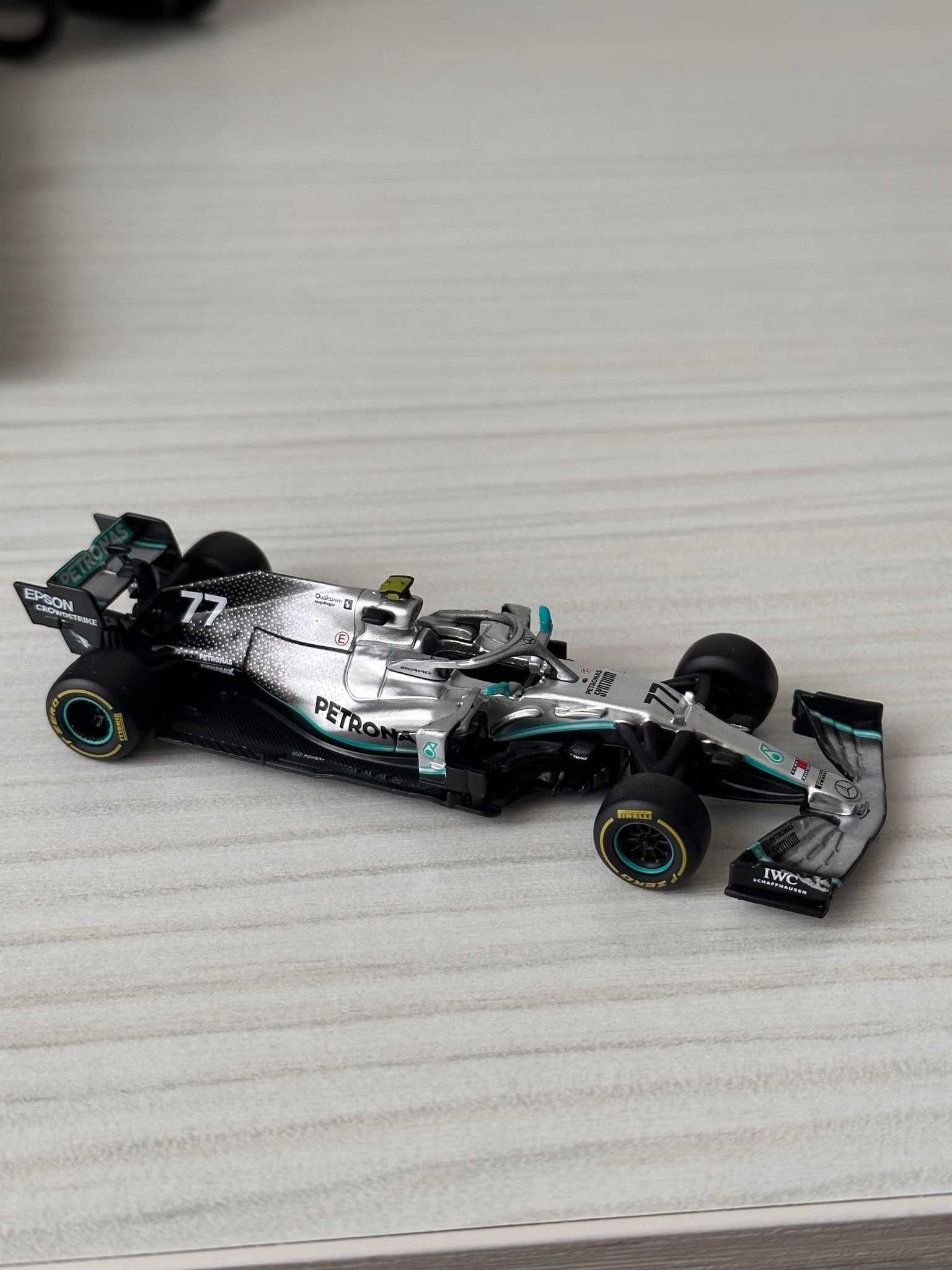 Masinuta de colectie F1 Mercedes