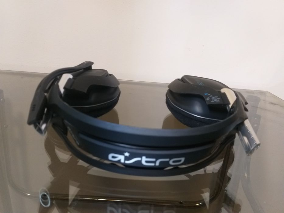 Casti Gaming Astro A50