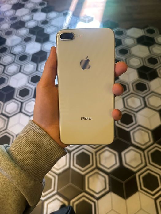 Iphone 8 Plus 64Gb