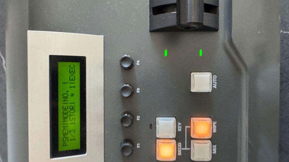 Mixer Video Televiziune Panasonic AV-HS300, 7Ch, SDI