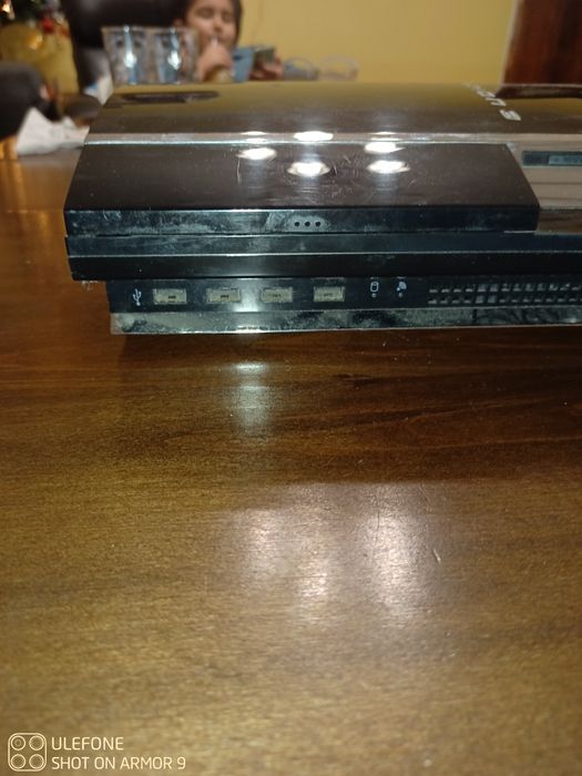 Продавам Playstation 3 за части