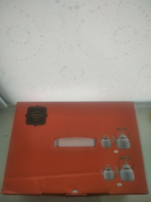 Чайник с заварником