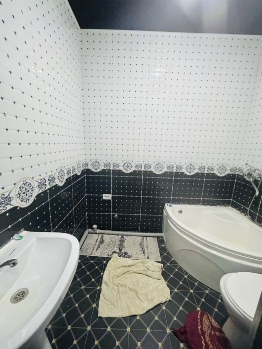 1 хонали уй сотилади жихозлари билан лифтлик домдан