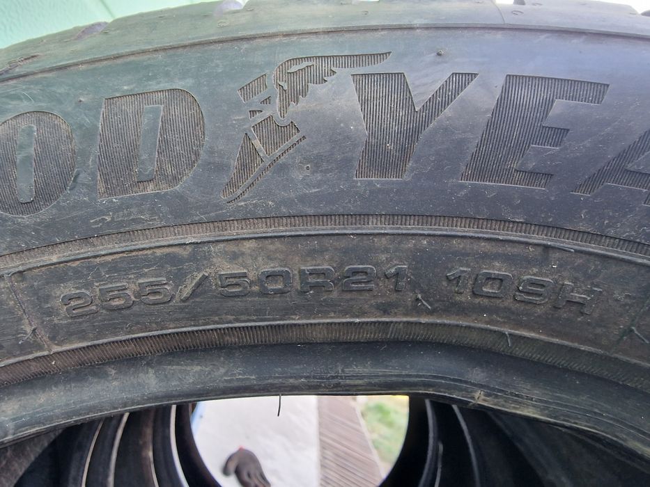 Anvelope 255/50R21 marca Goodyear, DOT 2020 ,M +S