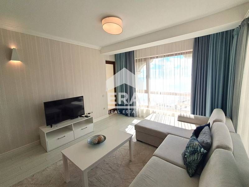 Продава се Двустаен апартамент в Варна, Чайка - 82 кв.м за 2440 €/кв.м - Снимка #1