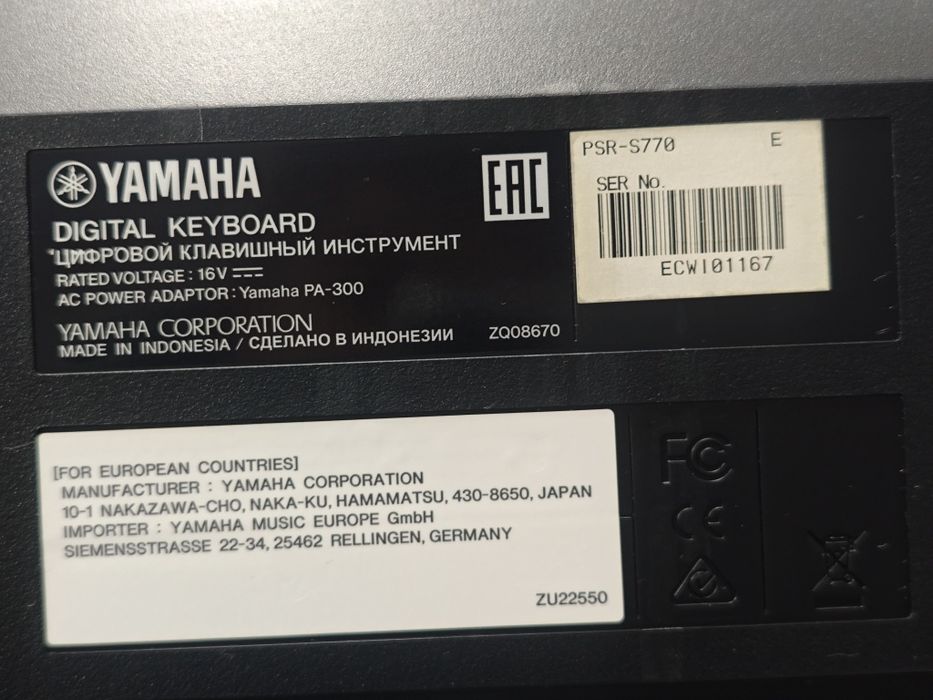 Yamaha PSR -S770