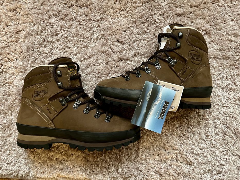 Ghete trekking Meindl Borneo 2, MFS system, 42, maro