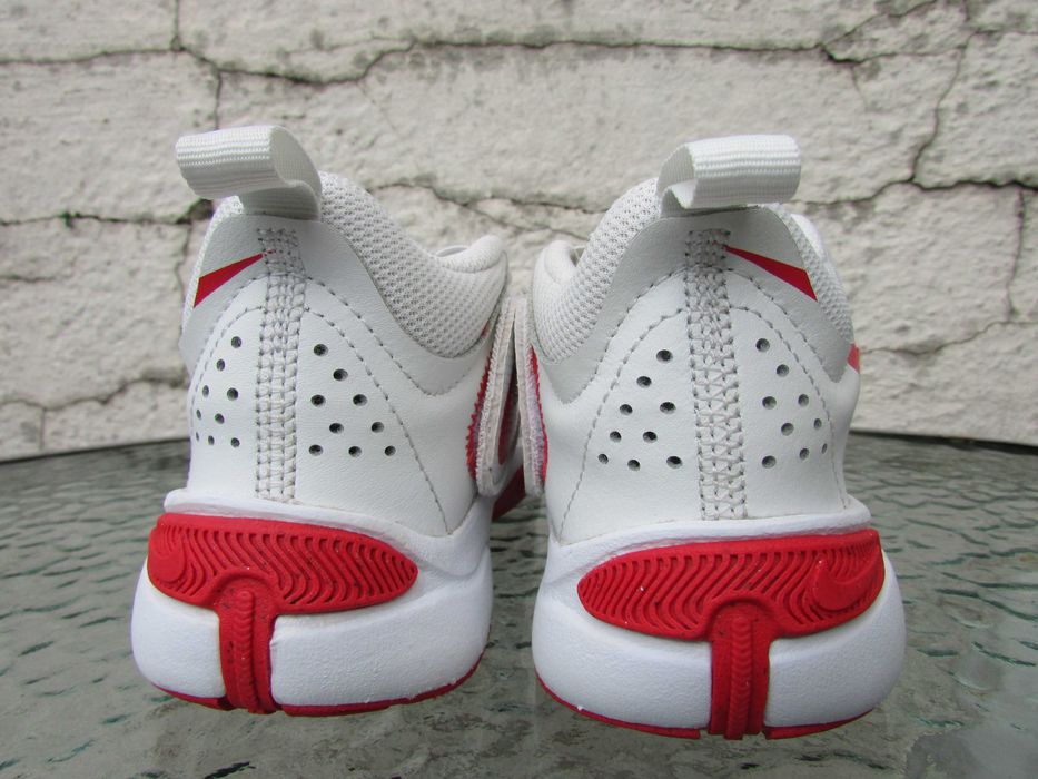 Детски маратонки Nike Team Hustle D 11