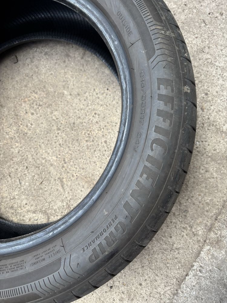215/55/17 Goodyear 2 бр дот 2023