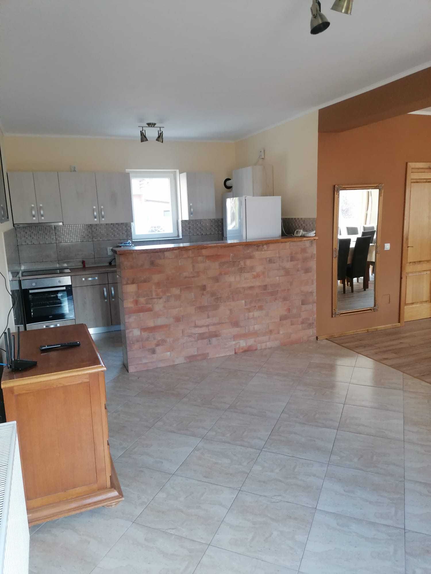 Închiriez casa noua în Carbunari, la 12 km de Baia Mare.