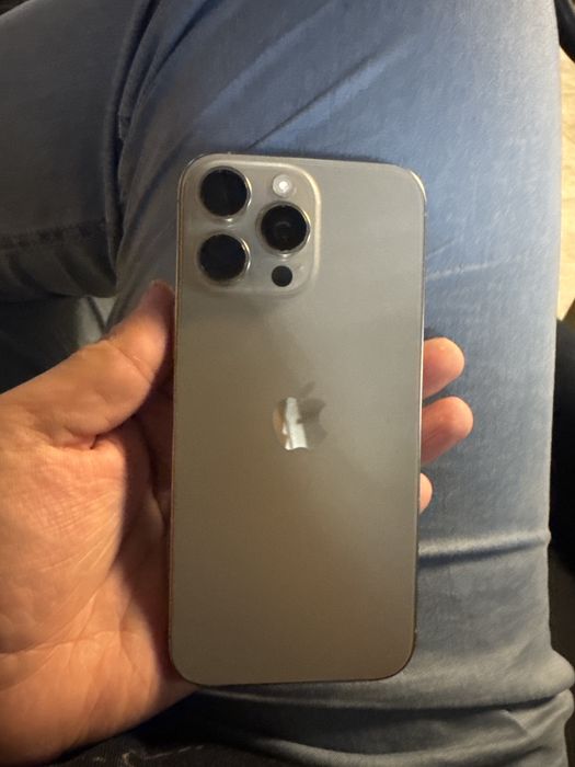 Айфон 16 про мах