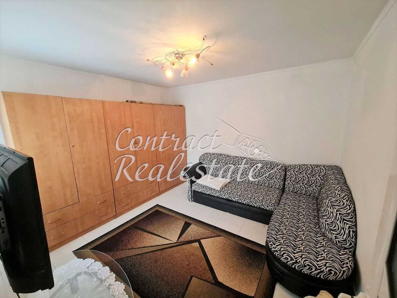 Дава се под наем Къща в Варна, Автогара - 50 кв.м за 306 € - Снимка #4