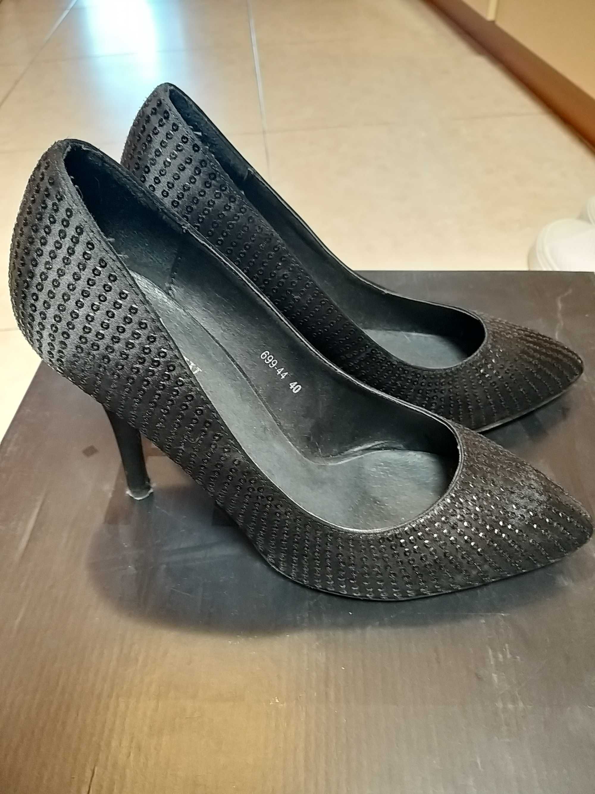 Дамски обувки  с пайети