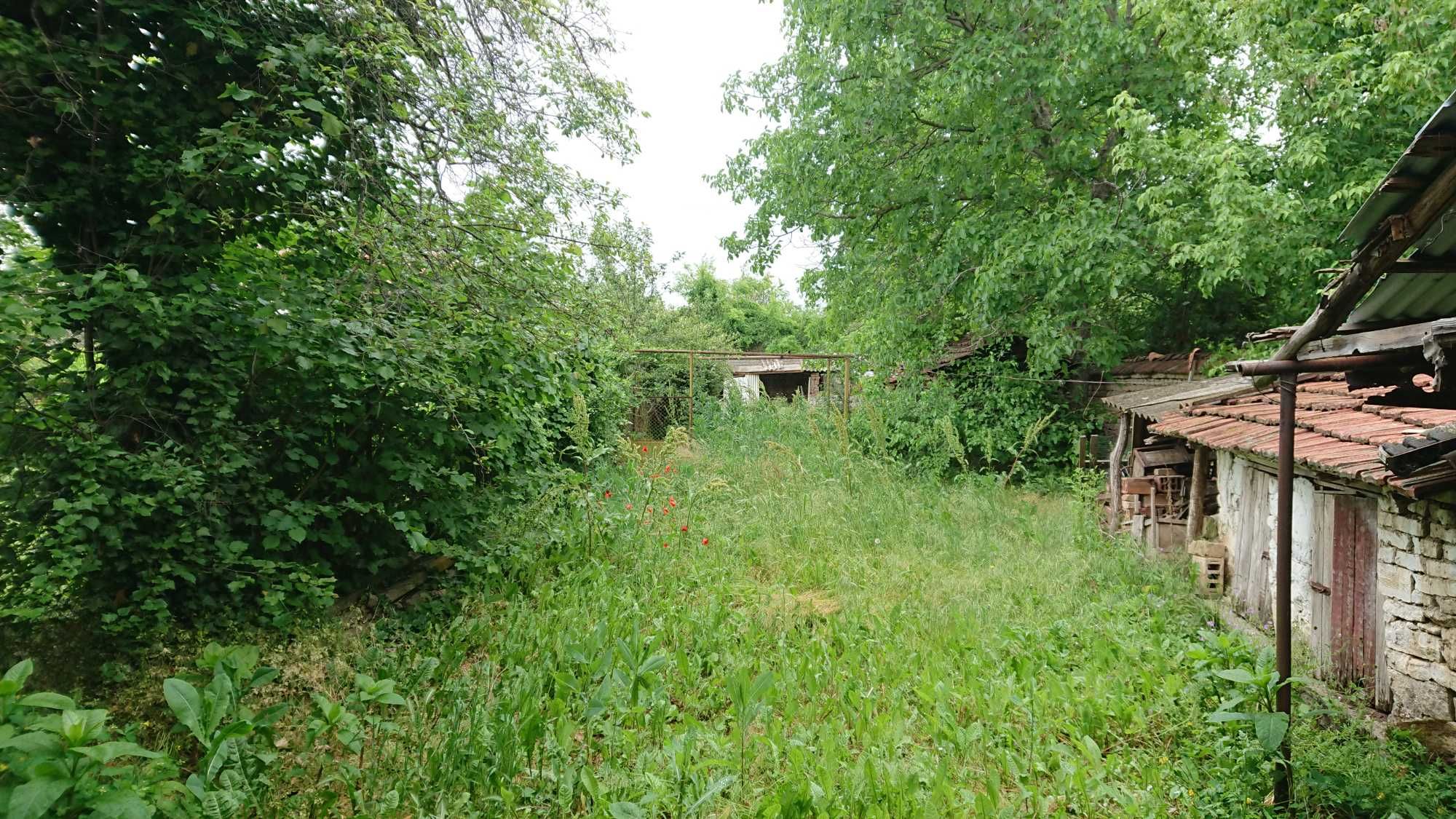 Продавам къща в село Крушуна