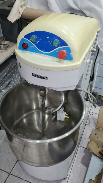 Спиральный тестомес 40л