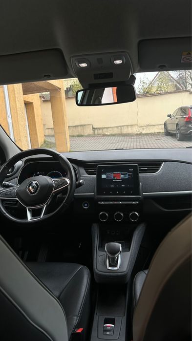 Inchiriez renault zoe ridesharing food delyveri