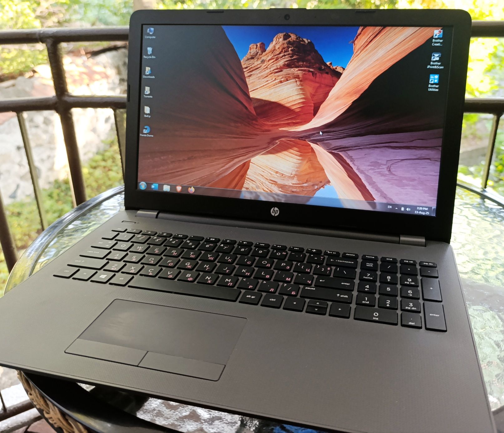 HP 255 G6 15.6" 512 GB Нова батерия Отлично състояние