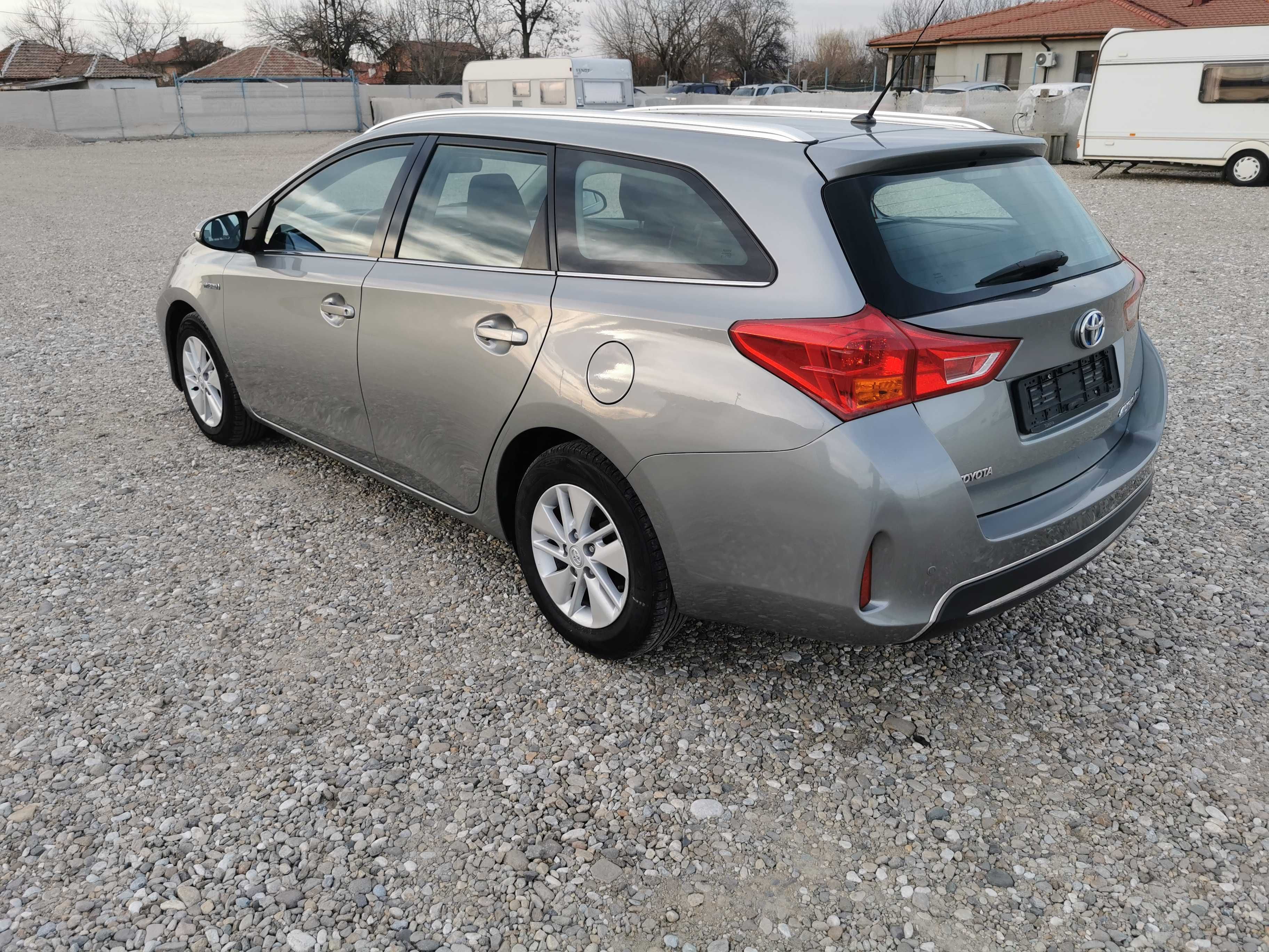 ТОЙОТА аурис хибрид TOYOTA AURIS hybrid