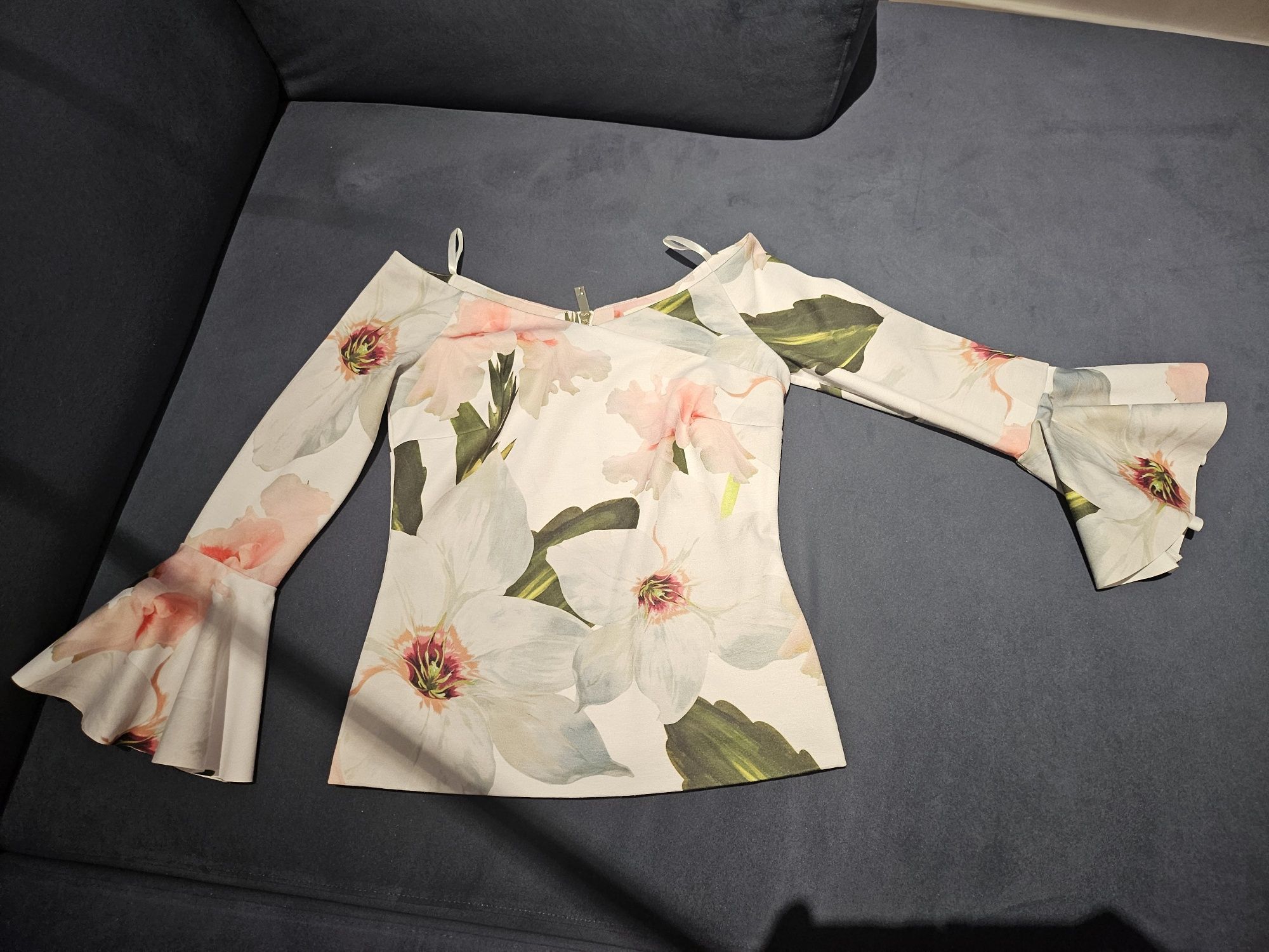 Bluza Ted Baker xs, noua