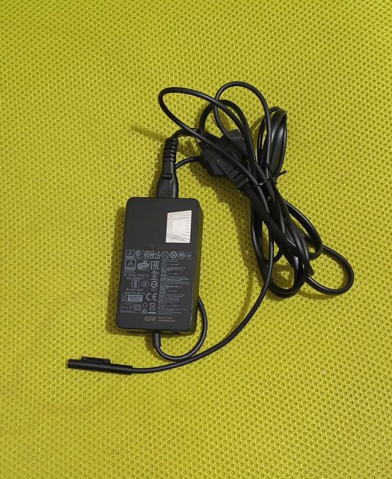 incarcator alimentator Microsoft Model 1706 65 Watt
