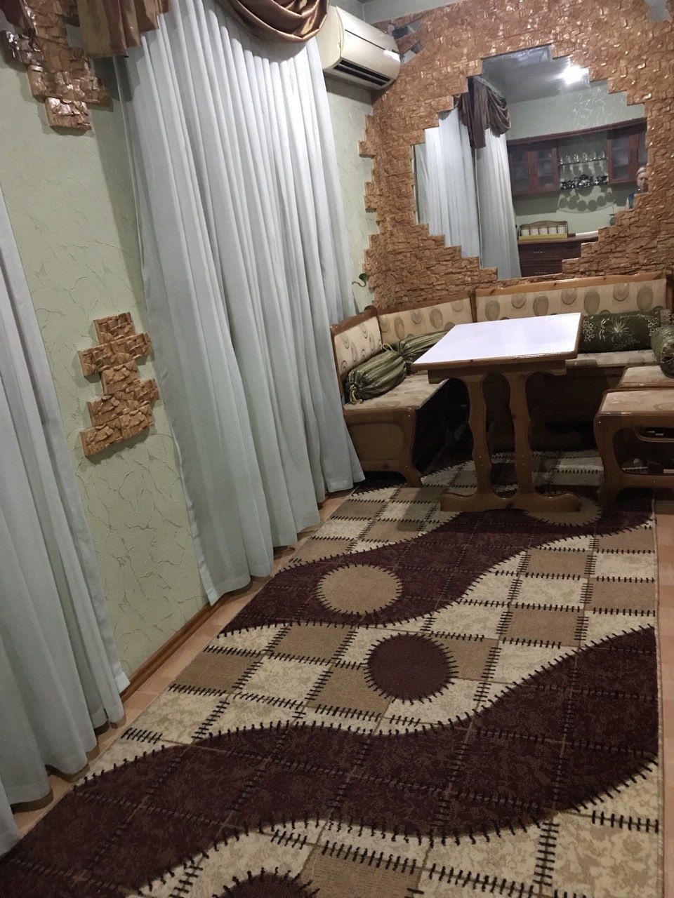 Продается квартира 3х комн чиланзар Д 20а  этаж 2