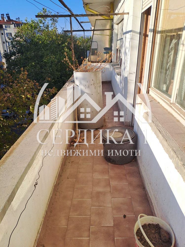 Продава се Тристаен апартамент в Благоевград, Широк център - 90 кв.м за 945 €/кв.м - Снимка #11