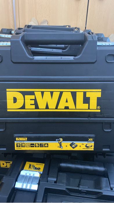 Vand autofiletante dewalt si fierastraie sabie dewalt